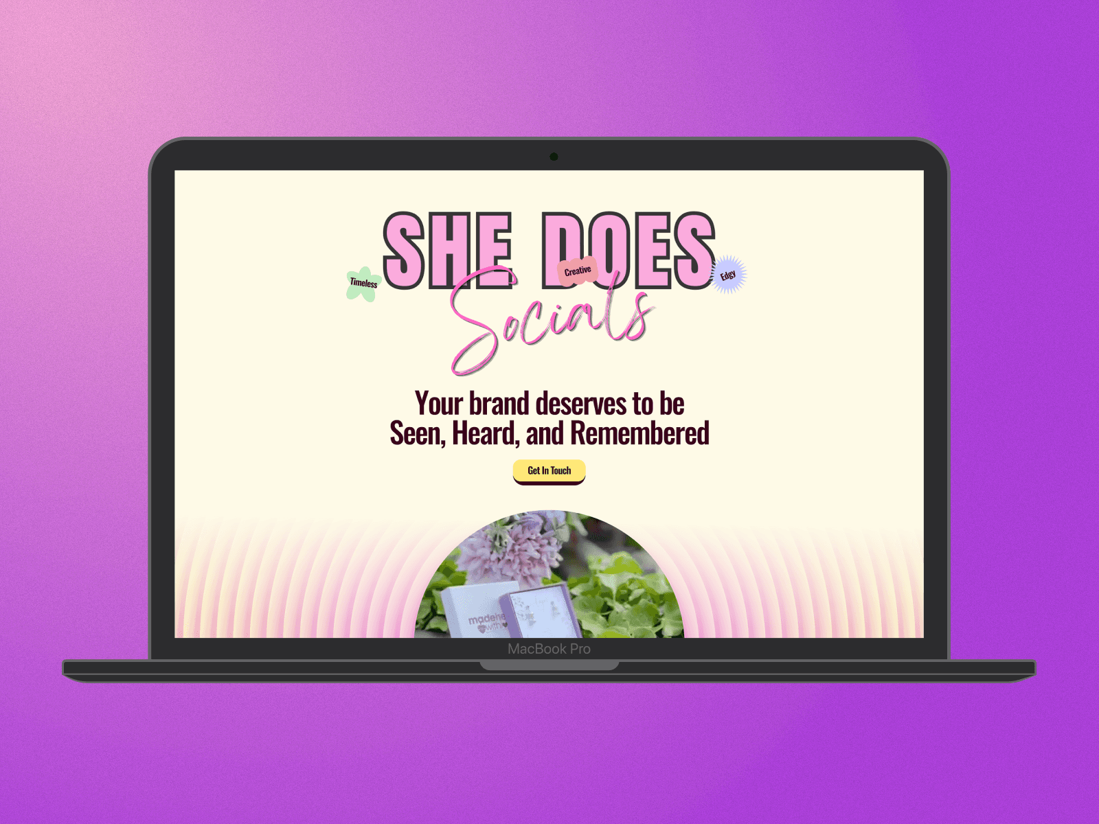 She Does Socials — screen 3